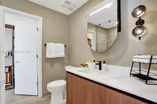 580 72nd St, Miami Beach, FL 33141 - Photo 11