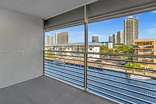 3849 NE 169th St, North Miami Beach, FL 33160 - Photo 23
