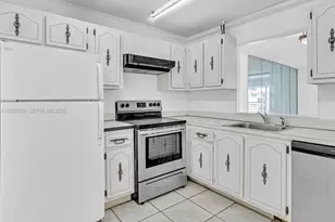 3849 NE 169th St, North Miami Beach, FL 33160 - Photo 7