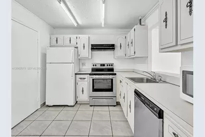 3849 NE 169th St #405, North Miami Beach, FL 33160 - Photo 5