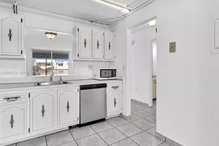 3849 NE 169th St, North Miami Beach, FL 33160 - Photo 9