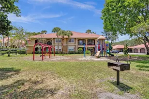 11601 SW 2nd St, Pembroke Pines, FL 33025 - Photo 23