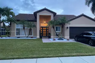 19334 NW 12th St, Pembroke Pines, FL 33029 - Photo 1