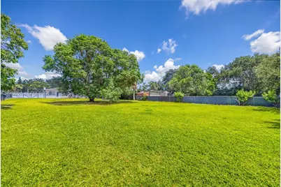 14120 NW 2nd Ave, Miami, FL 33168 - Photo 37