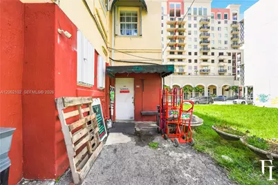 1353 SW 1st St, Miami, FL 33135 - Photo 31