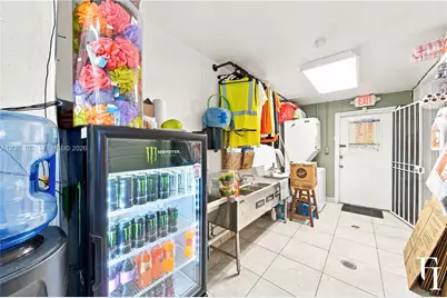 1353 SW 1st St, Miami, FL 33135 - Photo 27