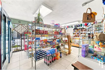 1353 SW 1st St, Miami, FL 33135 - Photo 25