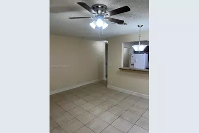 9 NE 44th St, Deerfield Beach, FL 33064 - Photo 11