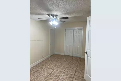 9 NE 44th St, Deerfield Beach, FL 33064 - Photo 13