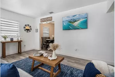 1021 NW 37th Ave, Miami, FL 33125 - Photo 7