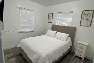 1021 NW 37th Ave, Miami, FL 33125 - Photo 17