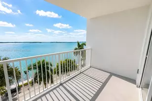 1420 Brickell Bay Dr, Miami, FL 33131 - Photo 1