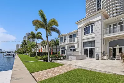 21103 NE 38th Ave #77, Aventura, FL 33180 - Photo 1