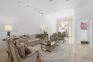 21103 NE 38th Ave, Aventura, FL 33180 - Photo 5
