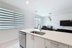 716 SE 14th St, Homestead, FL 33034 - Photo 25