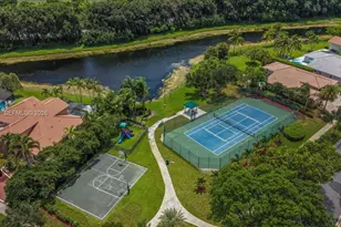 894 Spoonbill Cir, Weston, FL 33326 - Photo 43