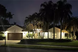 894 Spoonbill Cir, Weston, FL 33326 - Photo 1