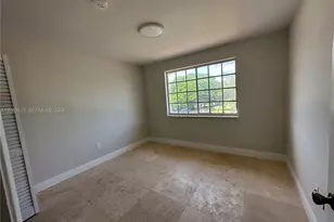 11810 NE 19th Dr, North Miami, FL 33181 - Photo 35