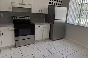 11810 NE 19th Dr, North Miami, FL 33181 - Photo 5