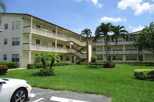 559 N Mansfield N, Boca Raton, FL 33434 - Photo 77