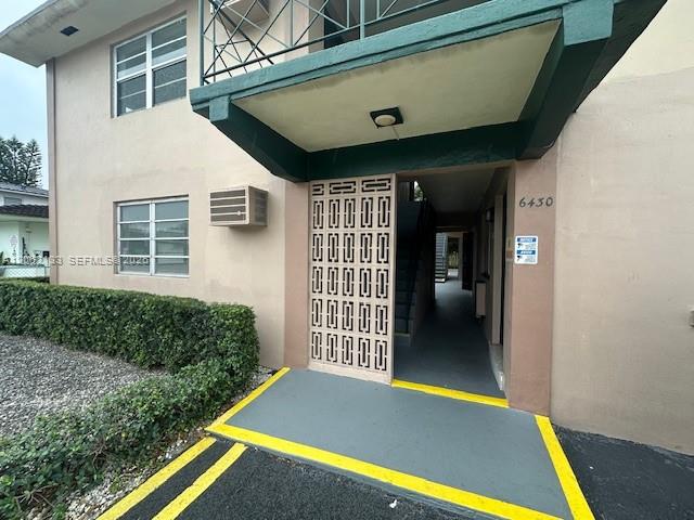 6430 W Flagler St #6 main architectural view