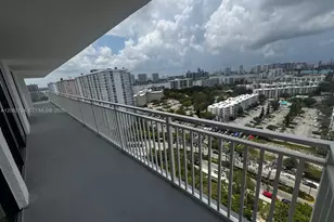 210 174th St, Sunny Isles Beach, FL 33160 - Photo 23