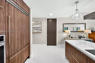 1100 Biscayne Blvd, Miami, FL 33132 - Photo 17