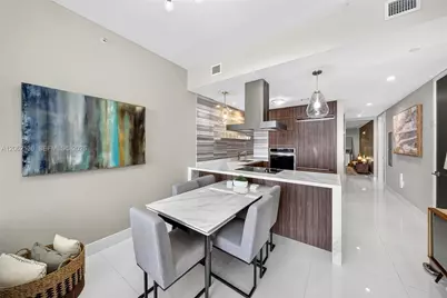 1100 Biscayne Blvd #5502, Miami, FL 33132 - Photo 15