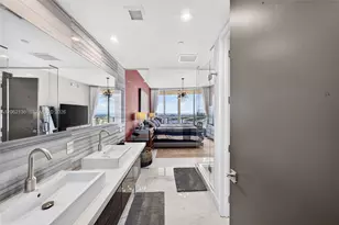 1100 Biscayne Blvd, Miami, FL 33132 - Photo 19