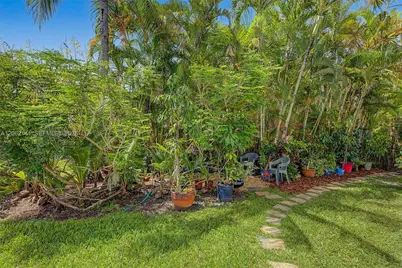 694 SW 168th Way, Pembroke Pines, FL 33027 - Photo 21