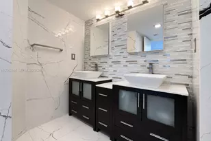 290 174th St, Sunny Isles Beach, FL 33160 - Photo 17