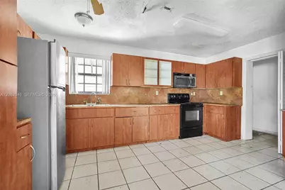 11230 SW 188th St, Miami, FL 33157 - Photo 11