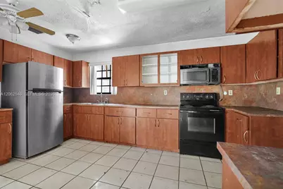 11230 SW 188th St, Miami, FL 33157 - Photo 13