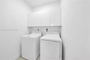 6310 NW 103rd Pl, Doral, FL 33178 - Photo 33