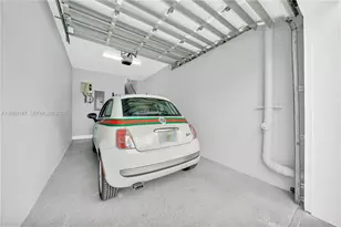 6310 NW 103rd Pl, Doral, FL 33178 - Photo 35