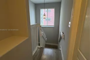 8360 NW 10th St, Miami, FL 33126 - Photo 9
