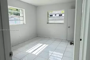 120 Royal Palm Rd, Hialeah Gardens, FL 33016 - Photo 15