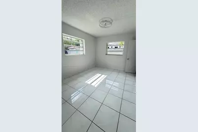 120 Royal Palm Rd #111, Hialeah Gardens, FL 33016 - Photo 13