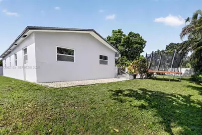 5602 SW 1st St, Plantation, FL 33317 - Photo 43