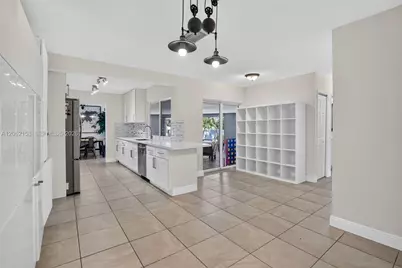 5602 SW 1st St, Plantation, FL 33317 - Photo 13
