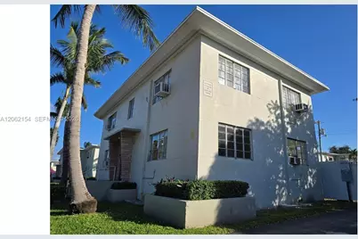 660 84th St #39, Miami Beach, FL 33141 - Photo 1