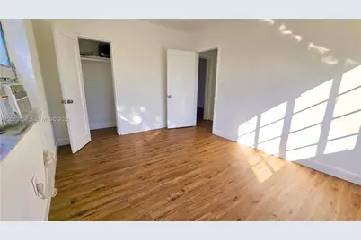 660 84th St #39, Miami Beach, FL 33141 - Photo 11