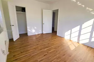 660 84th St, Miami Beach, FL 33141 - Photo 11