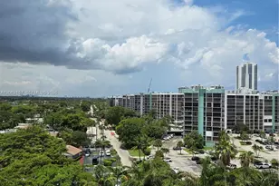 200 Leslie Dr, Hallandale Beach, FL 33009 - Photo 25