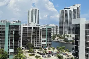 200 Leslie Dr, Hallandale Beach, FL 33009 - Photo 27