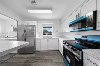 820 NW 38th Ave, Lauderhill, FL 33311 - Photo 9