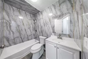 820 NW 38th Ave, Lauderhill, FL 33311 - Photo 15