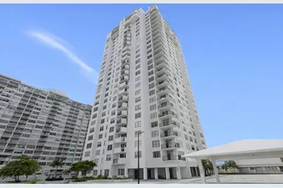 2750 NE 183rd St #304, Aventura, FL 33160 - Photo 21
