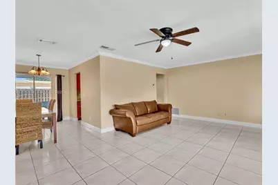 1065 NW 68th Ter, Margate, FL 33063 - Photo 5