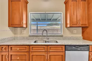 1065 NW 68th Terrace, Margate, FL 33063 - Photo 15